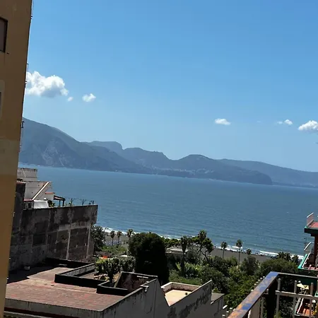 Sogno Di Mezza Estate Apartman